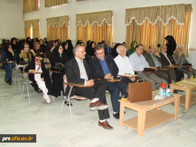 برگزاری مراسم دانش آموختگان رشته زبان انگلیسی سال های 1374-1371