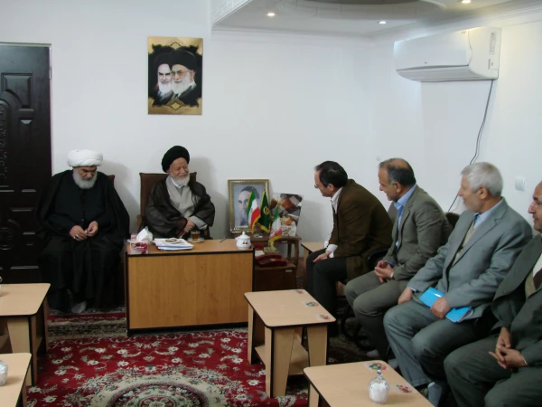 دیدار دکتر مهر محمدی رییس دانشگاه فرهنگیان با امام جمعه محترم  سمنان 3