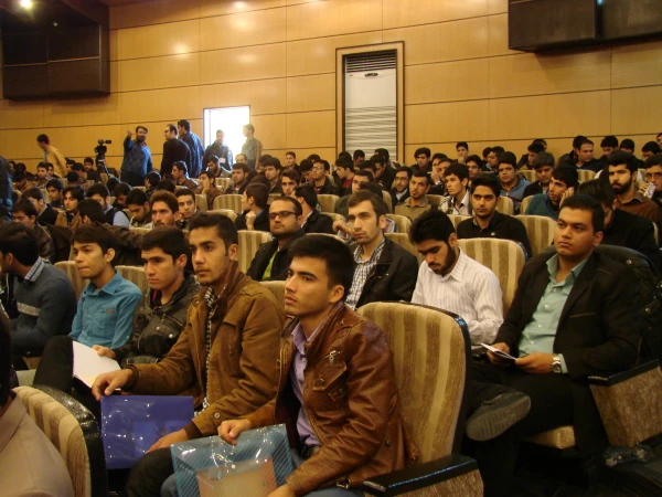 برگزاری یادواره شهدای دانشجو معلم پردیس شهید رجایی سمنان 6