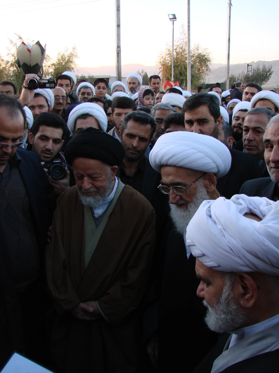 استقبال از آیت الله نوری همدانی2
