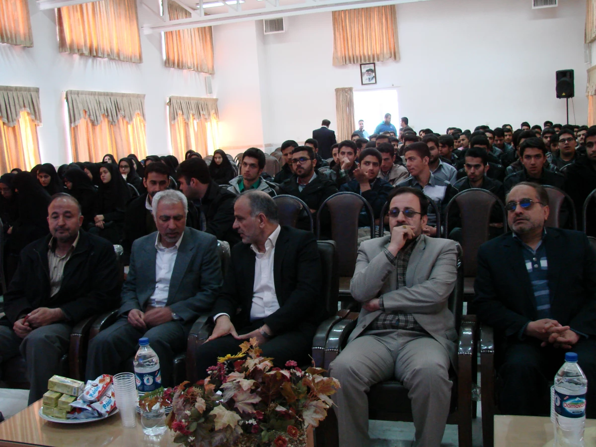 برگزاری مراسم استقبال از دانشجویان جدید الورود 93 4