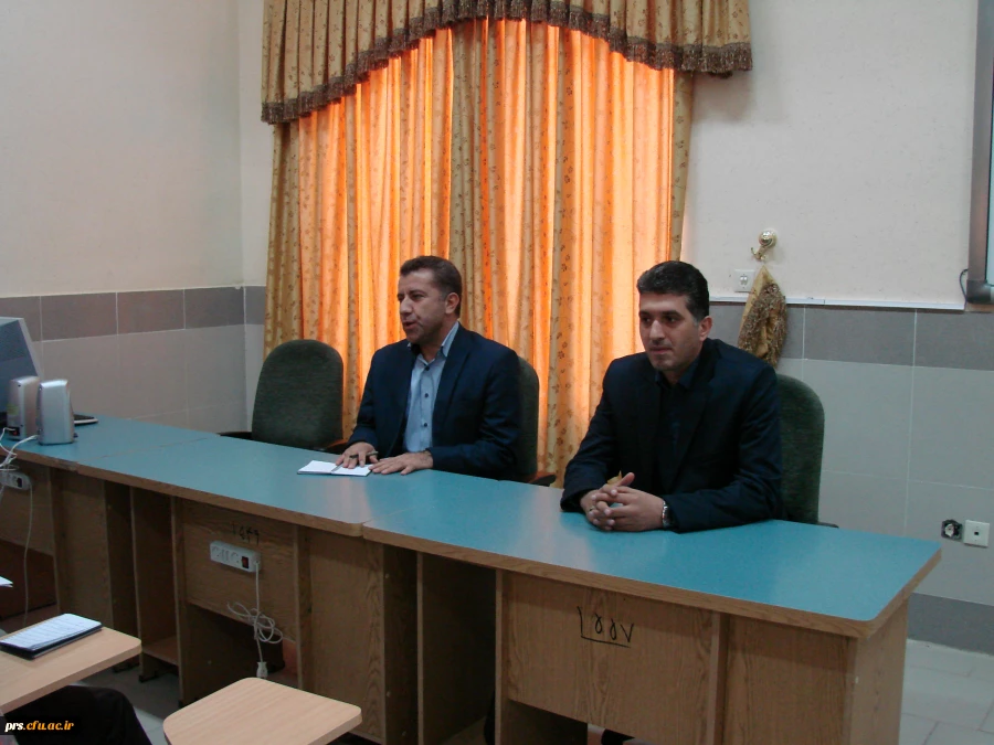 جلسه دکتر حسینی معاونت محترم دانشجویی با نمایندگان صنوف و تشکل های دانشجویی 6