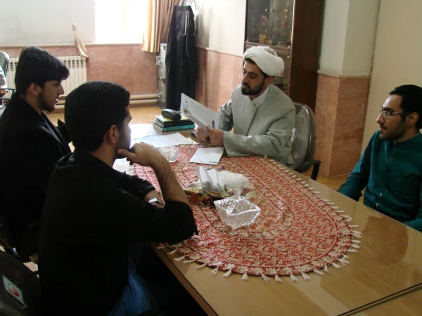 جلسه نشریه رهروان بصیرت با مسئول نهاد 2