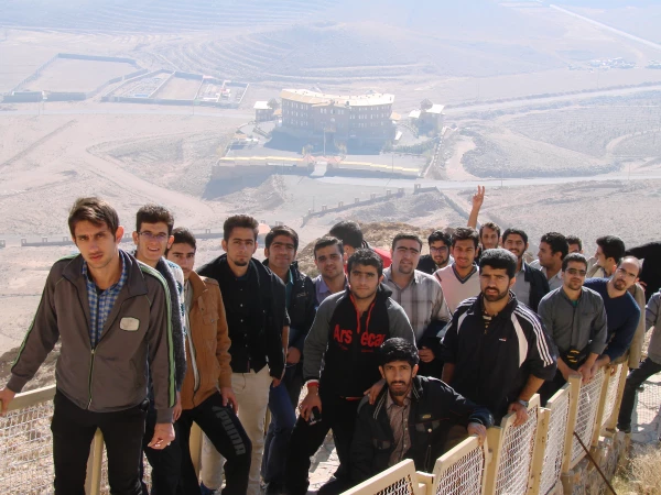 بازدید از منطقه دربند شهرستان مهدیشهر توسط کانون ایرانشناسی و ایرانگردی 7