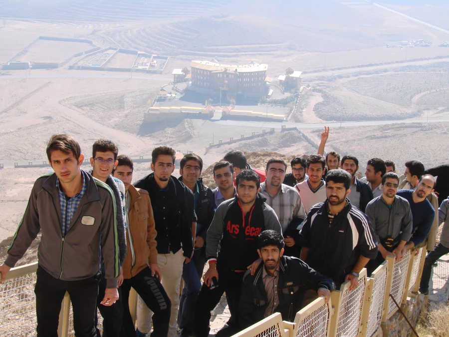 بازدید از منطقه دربند شهرستان مهدیشهر توسط کانون ایرانشناسی و ایرانگردی 7