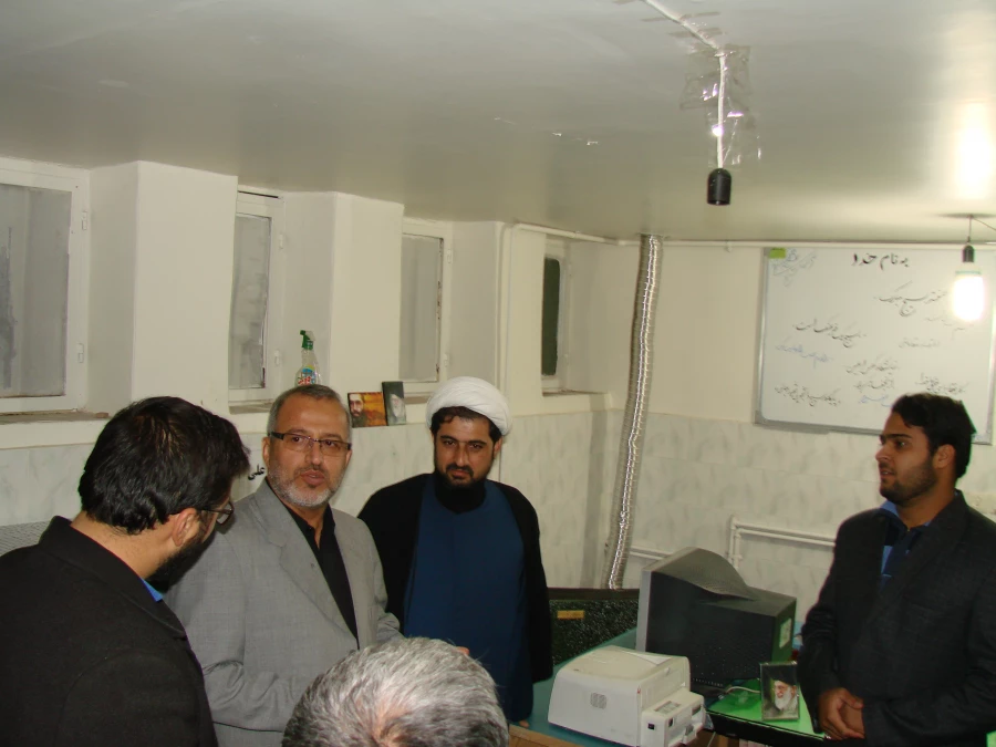 بازدید سردار شاهچراغی از نمایشگاه عکس و پوستر بسیج 4