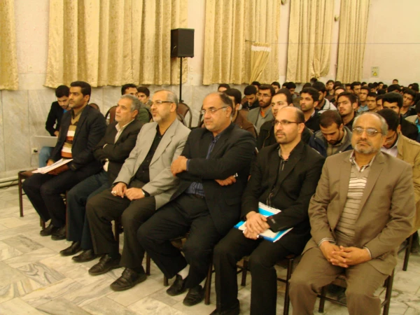 بازدید سردار شاهچراغی از نمایشگاه عکس و پوستر بسیج 5