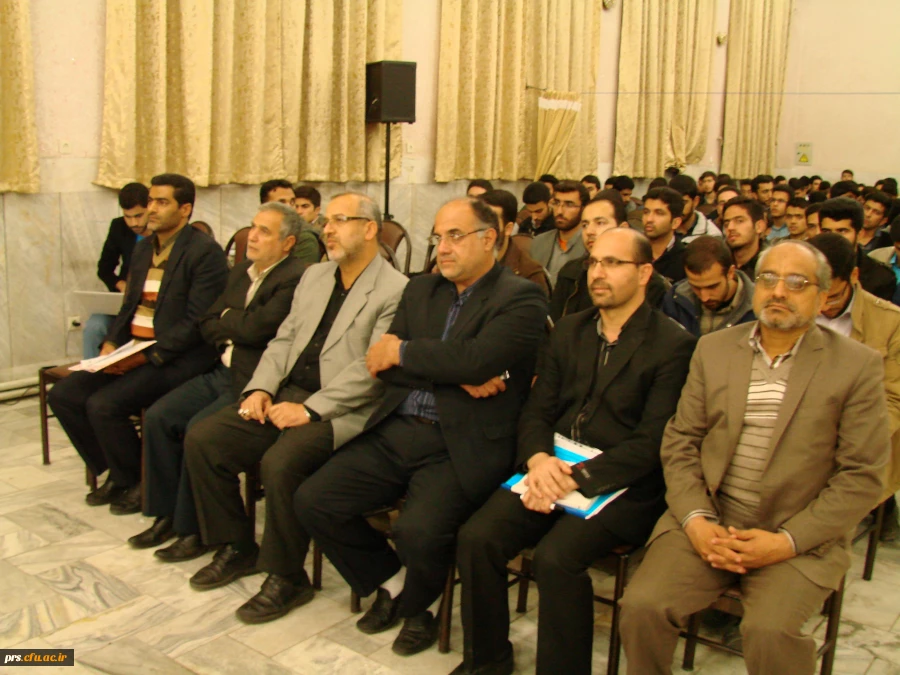 بازدید سردار شاهچراغی از نمایشگاه عکس و پوستر بسیج 5