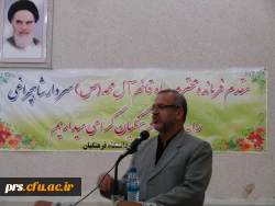 بازدید سردار شاهچراغی از نمایشگاه عکس و پوستر بسیج 3