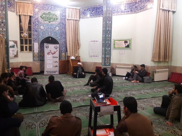 جلسه گفتمان دانشجویی با موضوع مجلس خبرگان توسط دفتر نهاد مقام معظم رهبری 2