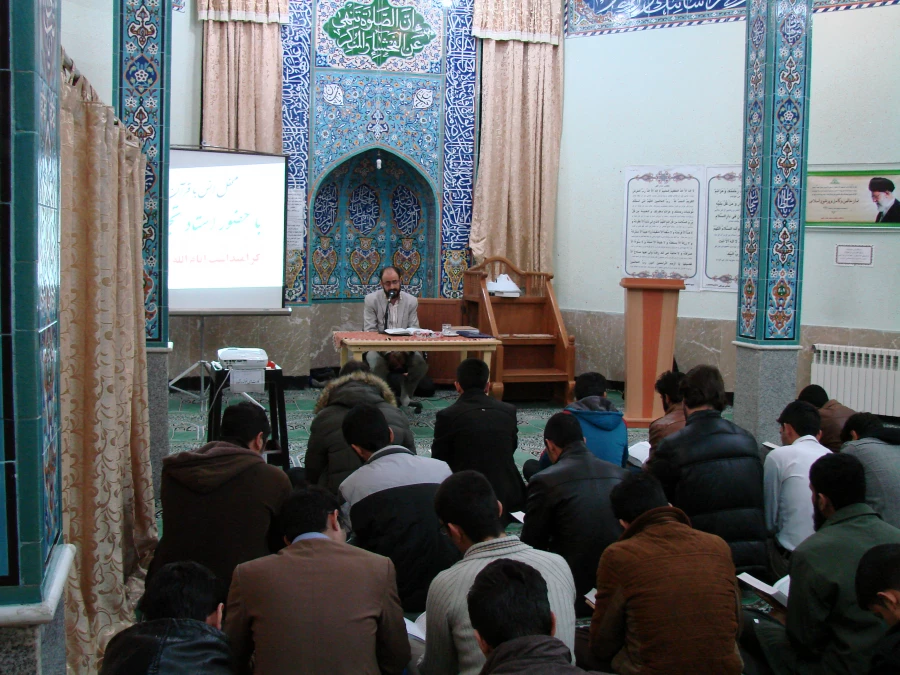 محفل انس با قرآن با حضور استاد تجلی ،گرامیداشت ایام الله دهه فجر 5
