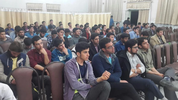 کارگاه آموزشی کانون انشاءونویسندگی و انجمن پژوهشگری  3