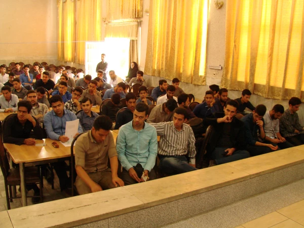 کرسی آزاد اندیشی آسیب شناسی فضای مجازی 4