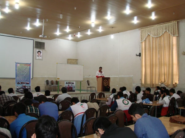 کارگاه آموزشی حوادث و بلایای طبیعی (کانون هلال احمر ) 2