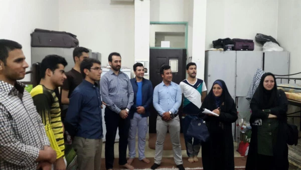 بازدید مدیریت استانی و مسئولان پردیس شهید رجایی از خوابگاه ها به مناسبت هفته خوابگاه ها 6