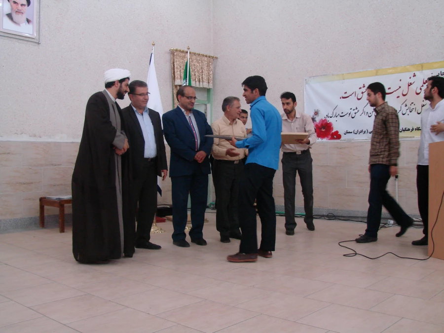 جشن ولادت حضرت علی اکبر علیه السلام و تقدیر ازبرگزیدگان جشنواره و فعالین فرهنگی به مناسبت روز جوان 8