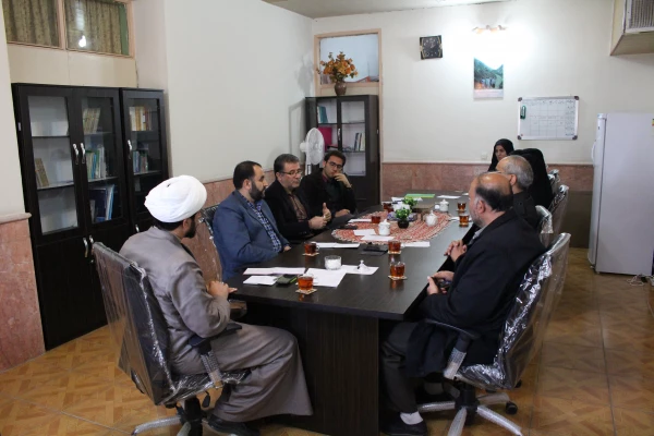 اولین جلسه کمیته ناظر بر نشریات استانی  2