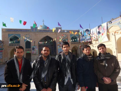 حضور دانشجویان در گلزار شهدا به مناسبت ایام الله دهه فجر