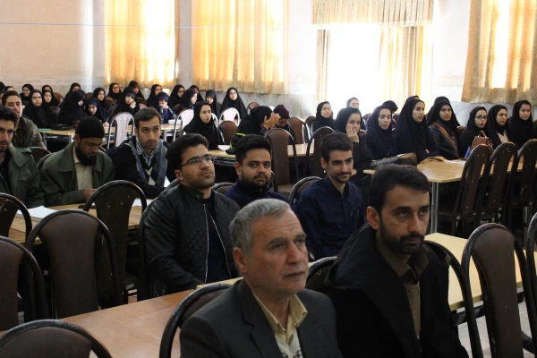 گردهمایی دبیران و اعضا شورای مرکزی کانون ها، انجمن ها و تشکلات دانشجویی پردیس های استان با حضور مدیریت استان 3