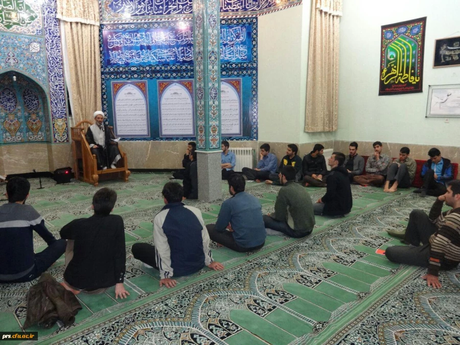 جلسه هم اندیشی (سبک زندگی اسلامی ) با حضور حجت السلام خرمیان 2