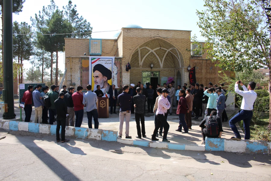 برگزاری تریبون آزاد (بسیج دانشجویی پردیس شهیدرجایی) 2