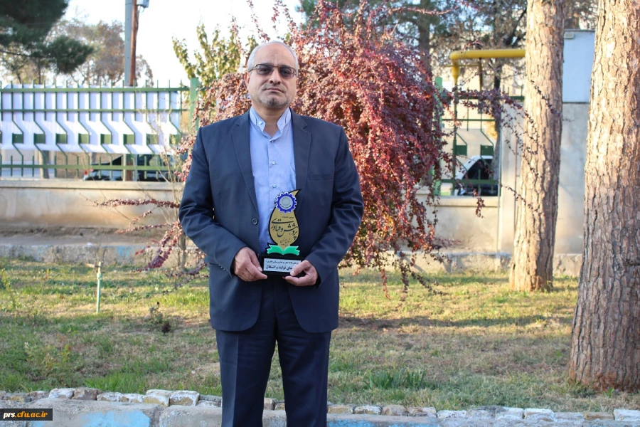 پژوهشگر برتر استان سمنان