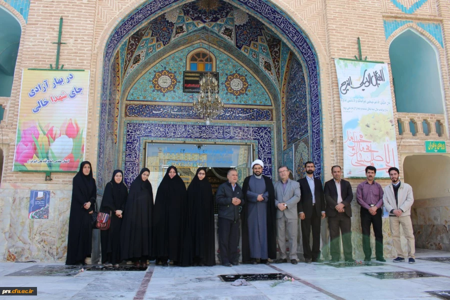 عطر افشانی مزار شهدا 2