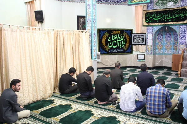 برگزاری مراسم زیارت عاشورا  به مناسبت ایام سوگواری ابااعبدالحسین (ع) 2