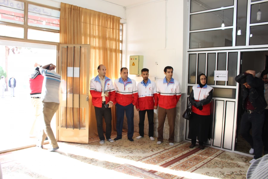 مانور پناه گیری و خروج اضطراری در هنگام زلزله 7