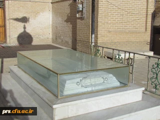 آرامگاه شیخ محمود مزدقانی سرخه