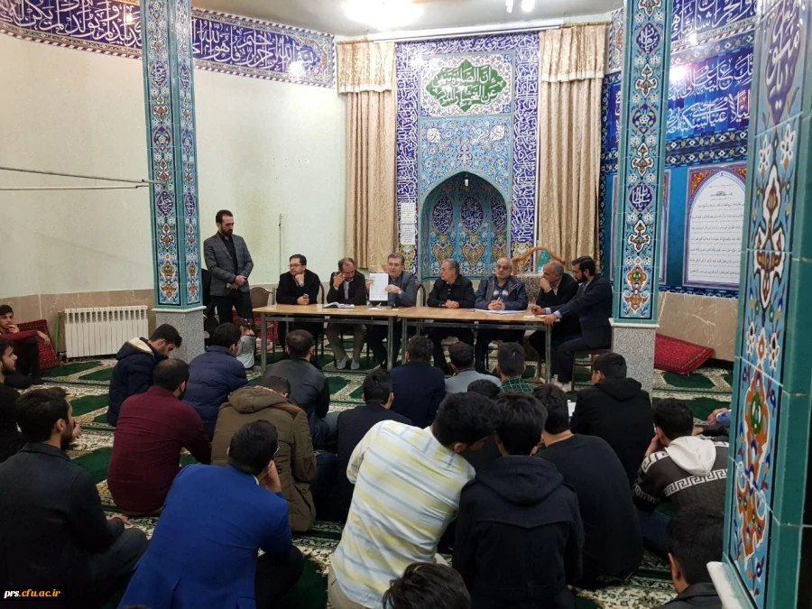 شست صمیمی و پرسش و پاسخ سرپرست محترم مدیریت امور پردیس های استان سمنان با دانشجو معلمان پردیس شهید رجایی 5