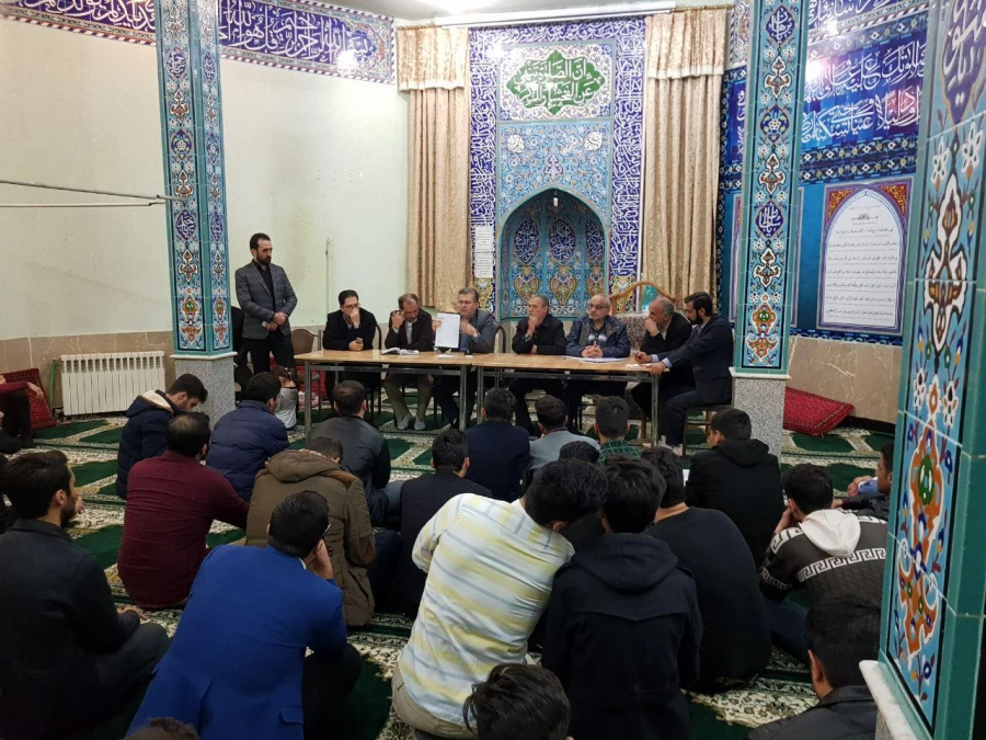 نشست صمیمی و پرسش و پاسخ سرپرست محترم مدیریت امور پردیس های استان سمنان با دانشجو معلمان پردیس شهید رجایی 2