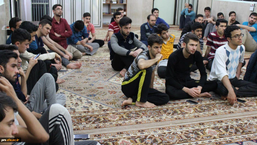 نشست صمیمی استاد مهران نصیری با دانشجویان و موضوع اقتصاد مقاومتی 12 اسفند ماه