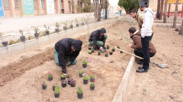 روز درختکاری در پردیسس شهید رجایی 7