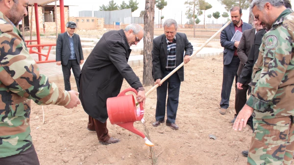 روز درختکاری در پردیسس شهید رجایی 10