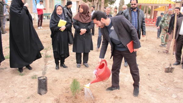 روز درختکاری در پردیسس شهید رجایی 11