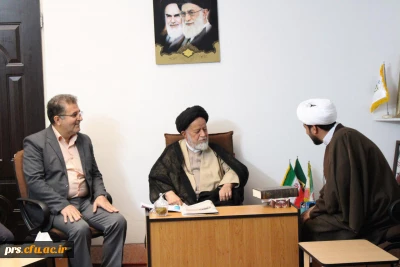 دیدار کارکنان،اساتید و جمعی از دانشجویان پردیس های استان سمنان با نماینده ولی فقیه