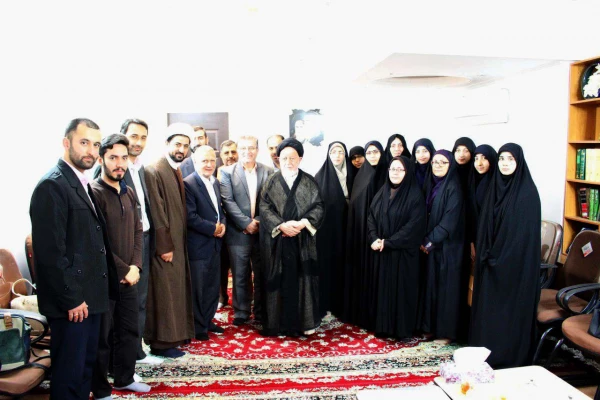 دیدار کارکنان،اساتید و جمعی از دانشجویان پردیس های استان سمنان با نماینده ولی فقیه 6