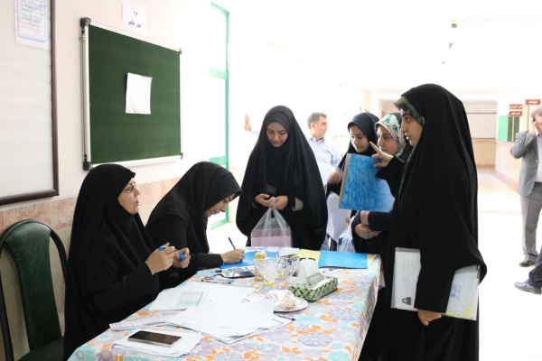 بازدید مدیر کل آموزش و پرورش استان سمنان از روند مصاحبه داوطلبان ورود به دانشگاه فرهنگیان 5