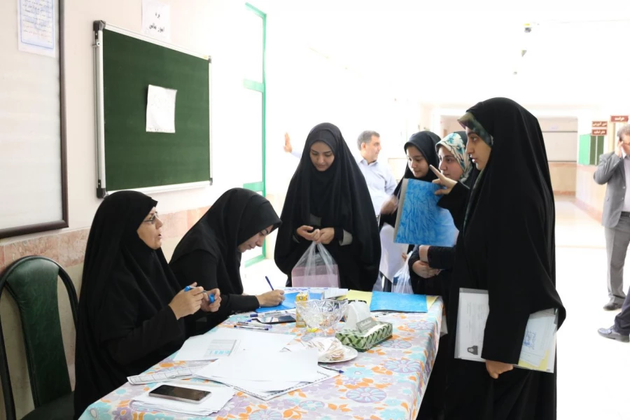 بازدید مدیر کل آموزش و پرورش استان سمنان از روند مصاحبه داوطلبان ورود به دانشگاه فرهنگیان 5