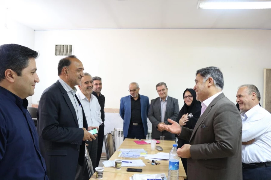 بازدید مدیر کل آموزش و پرورش استان سمنان از روند مصاحبه داوطلبان ورود به دانشگاه فرهنگیان 8